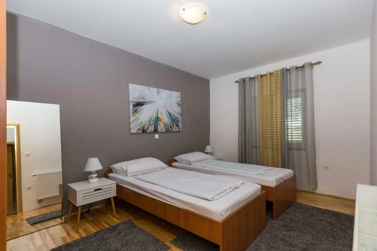 Apartment Drazovic Zadar 0*,